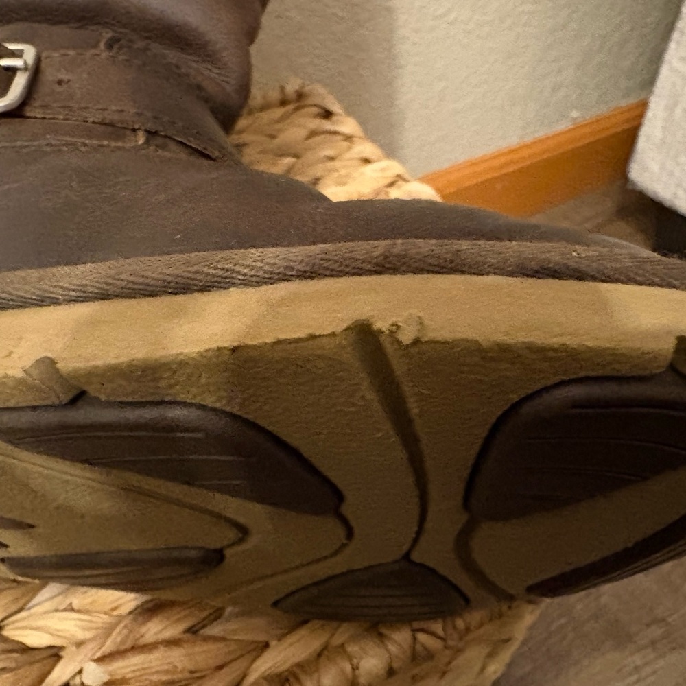 UGG Sutter Moto Buckle Leather Boots - Picture 6 of 10